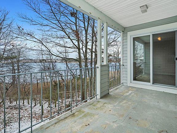 5th image of 219 Waters Edge Dr #19D