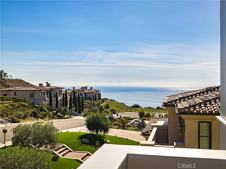 32009 Cape Point Dr — Photo 49