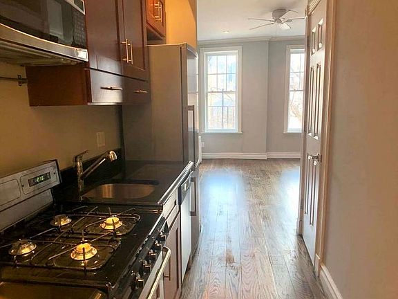 5th image of 20 7th Ave S #3