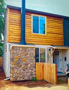 8631-8635 SE Woodstock Blvd, Portland, OR, 97266