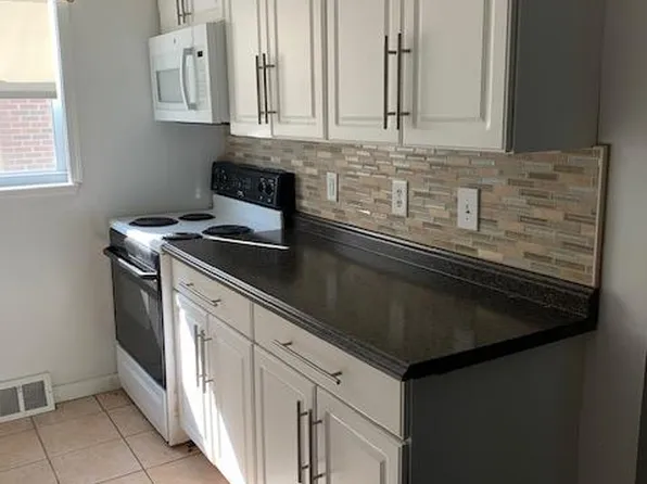 1327 Bruce Rd APT C, Oreland, PA 19075
