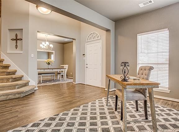 5th image of 5912 Creekway Dr