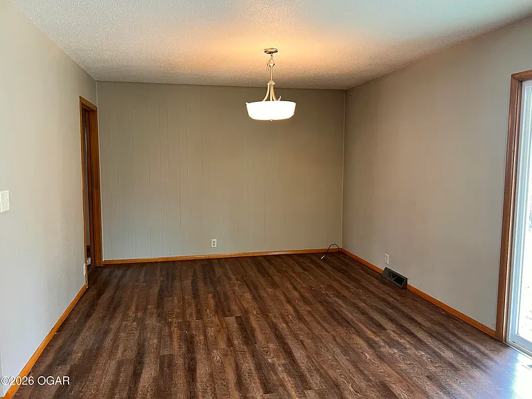 2438 S Texas Ave — Photo 6