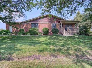 52100 Thomas Ln, New Baltimore, MI