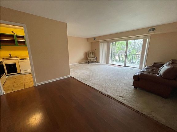 5th image of 595 Calais Dr APT 318