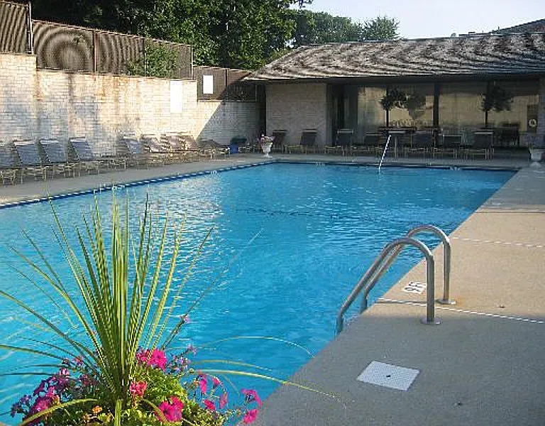 2 bed, 1.5 bath, 1202 sqft, $3,000 — Photo 1
