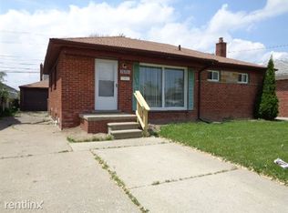 26281 Huntington St, Roseville, MI 48066