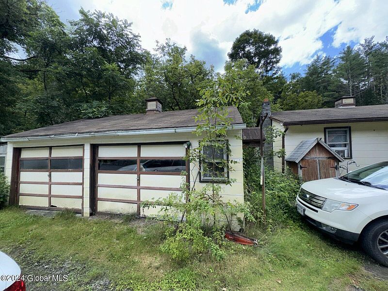 5th image of 57 Dayfoot Road