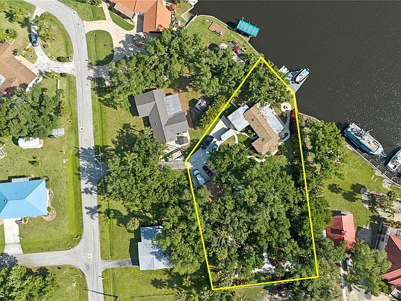 4th image of 13782 River Forest Dr