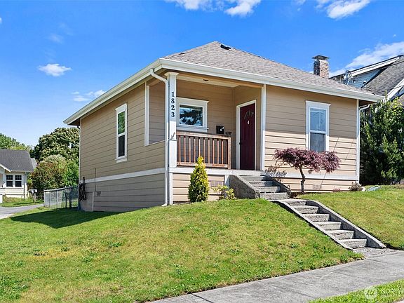 4th image of 1823 Summit Avenue