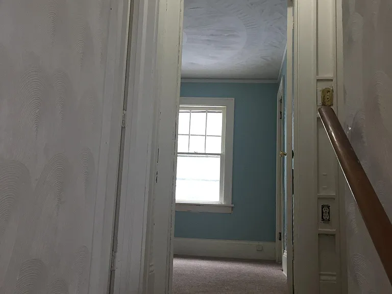 986 Chalker St — Photo 8