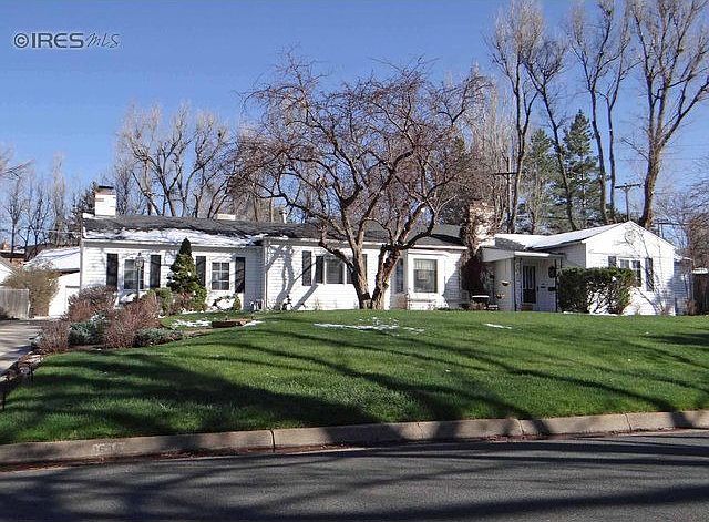 Great Sprawling Ranch-1634 Lakeside Dr.