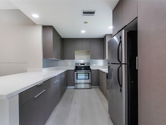 5th image of 1397 Springside Dr Unit 1397