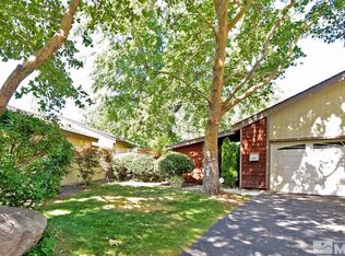 590 W Riverview Cir, Reno, NV 89509