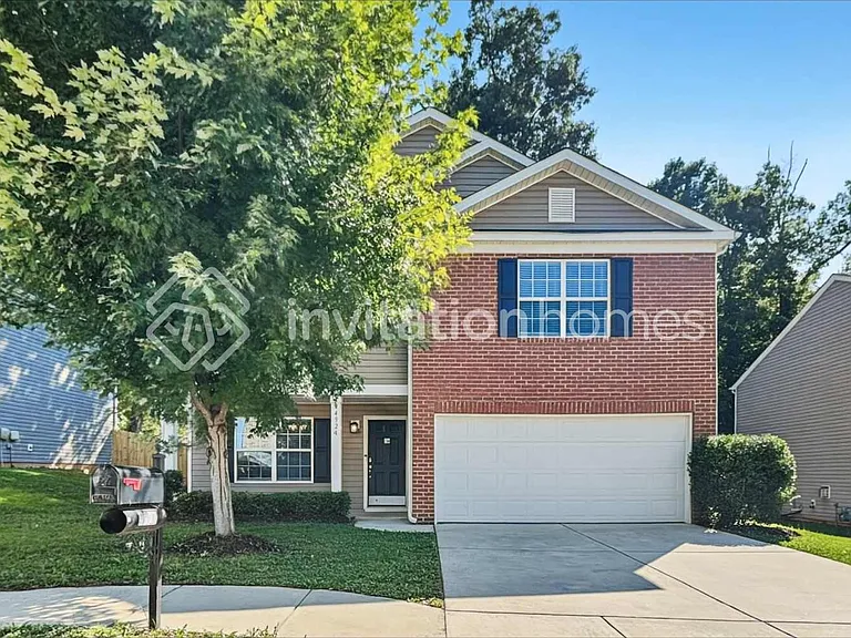 4924 Broad Leaf Ct — Photo 1
