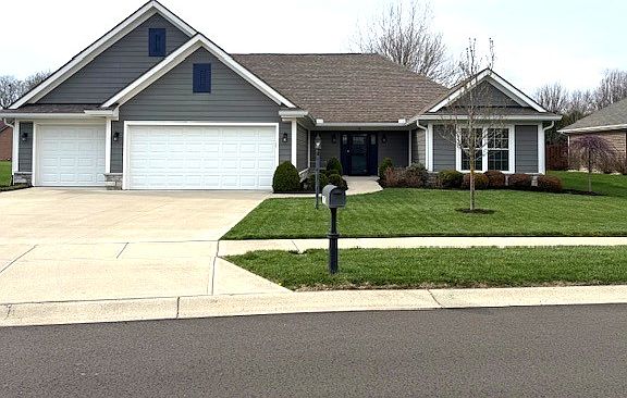 2nd image of 1978 Lakeview Dr