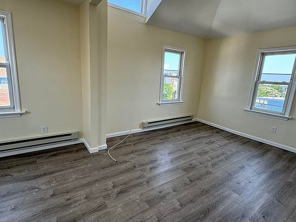 2nd image of 6419 Ventnor Ave #E-1