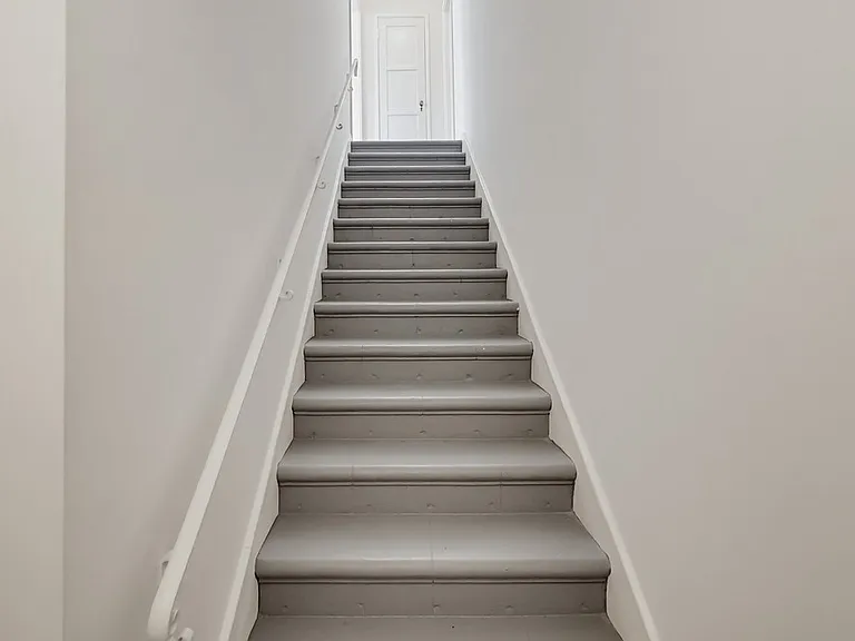 455 N Hayworth Ave — Photo 3
