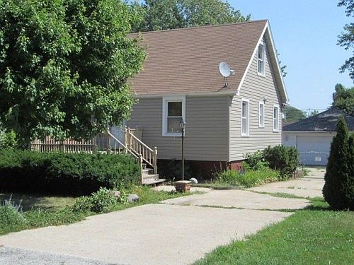 1st image of 2351 N Hawthorne Ave