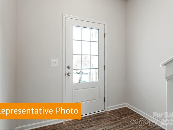 4th image of 1615 Troon Dr