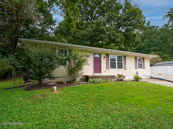 4th image of 344 Lake Elmo Rd