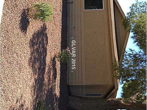 3rd image of 6637 Miragrande Dr