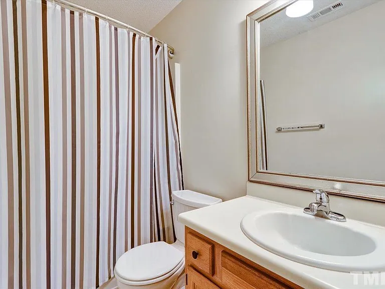 1512 Kempsey Cir — Photo 25