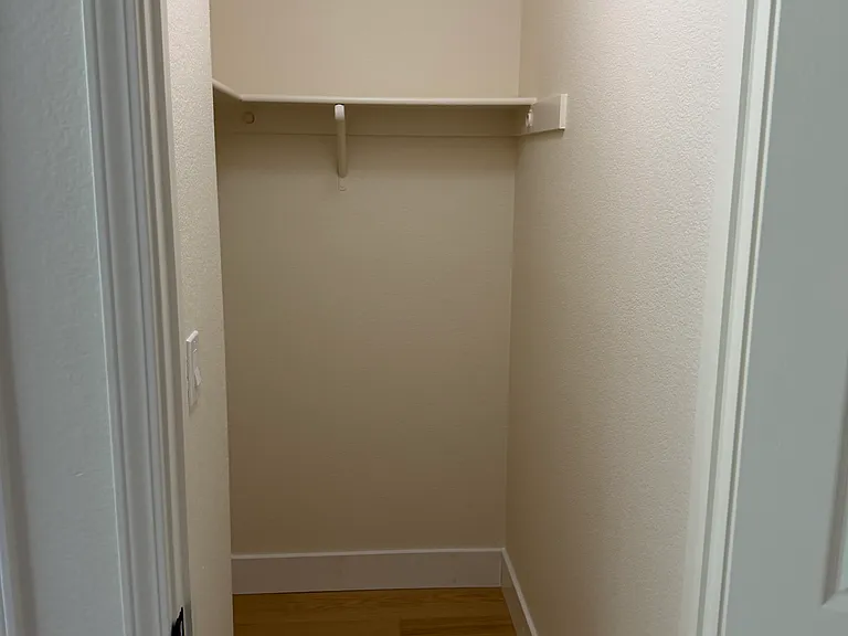 121 Beacon St — Photo 8