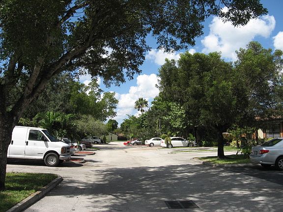 Lovely street in front 