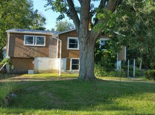 6587 Coon Hill Rd, Munith, MI 49259