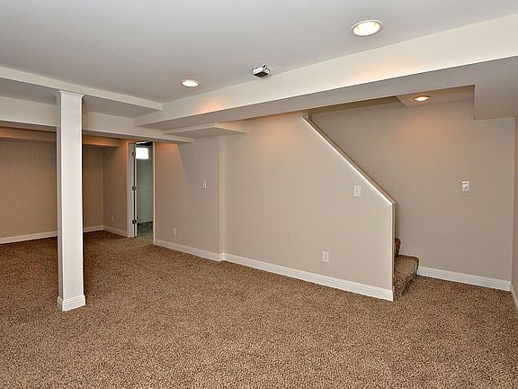 4th image of 2651 Drayton Dr