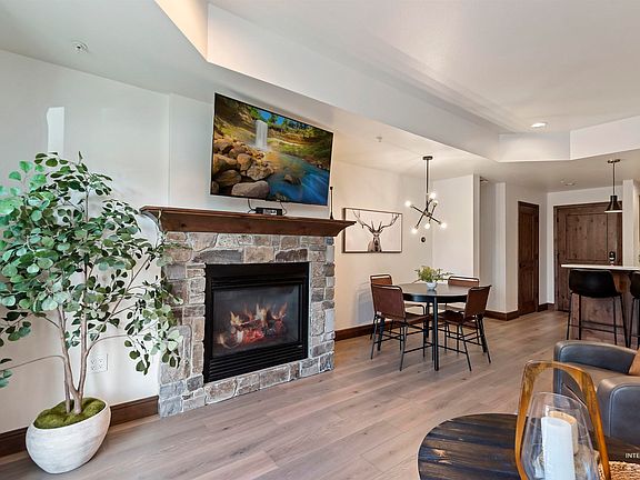 5th image of 616 N 3rd St Suite 207