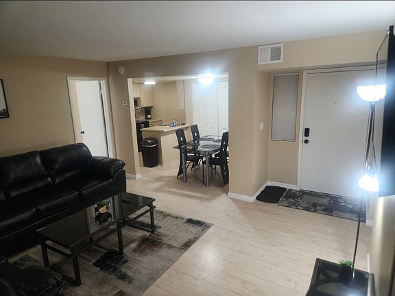 3rd image of 1730 W Emelita Ave APT 1033