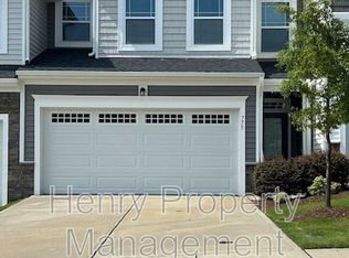 775 Amarra Dr, Fuquay Varina, NC 27526