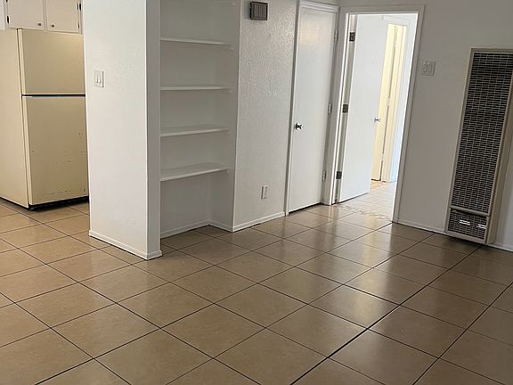 5th image of 501 Columbia Dr SE #2