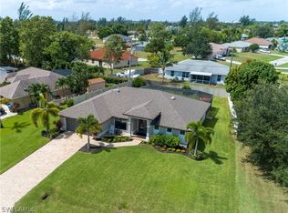 2910 SW 11th Place Cpe, Coral, FL 33914