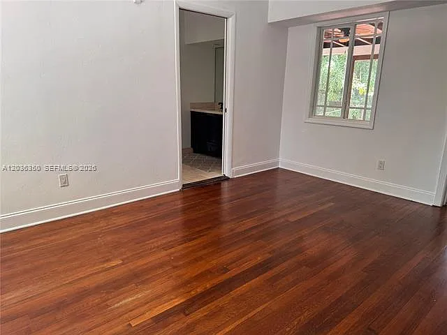 5930 SW 80th St — Photo 4