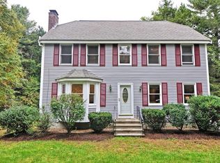 48 Deanna Dr, Uxbridge, MA 01569