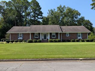 104 Woodland Dr, Sheffield, AL 35660