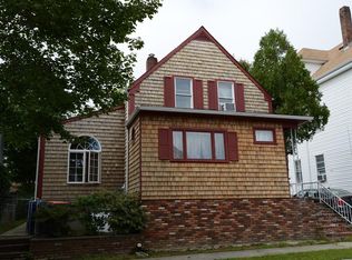 113 Rounds St, New Bedford, MA 02740