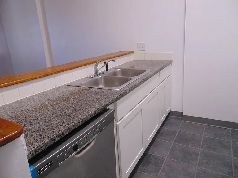 175 Union St #4 — Photo 6