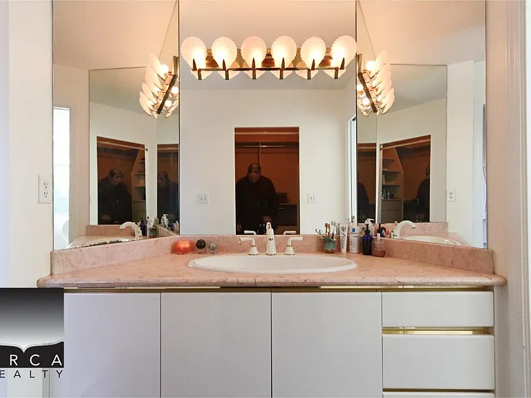 6400 Dakota Dr — Photo 20