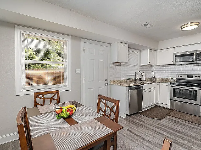 1516 Seigle Ave #2 — Photo 6
