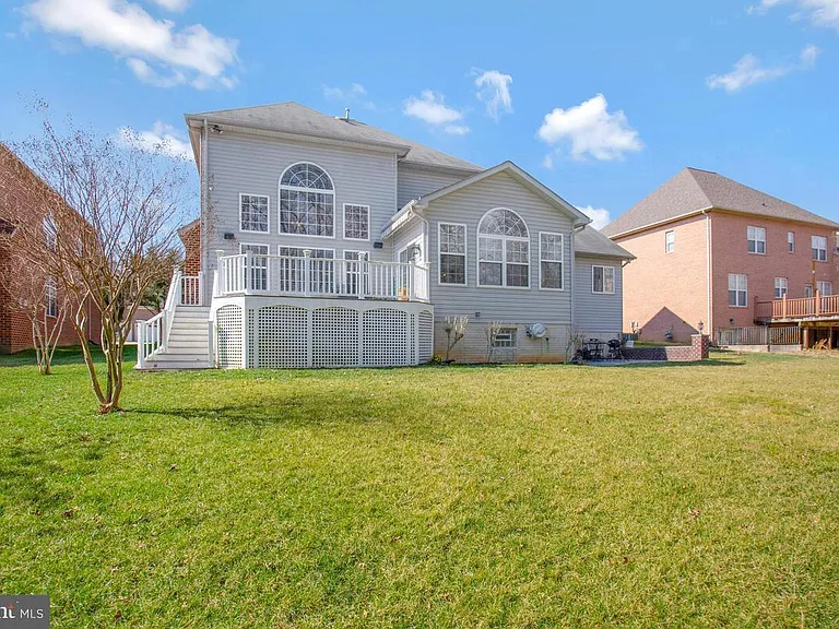 11810 Tregiovo Pl — Photo 37