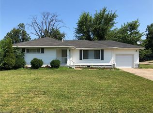 1117 E 36th St, Lorain, OH 44055