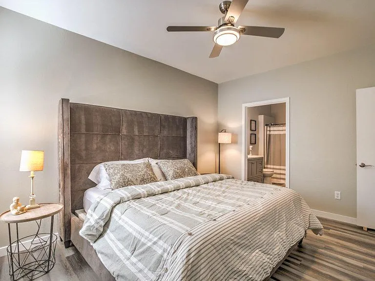 8250 N Grand Canyon Dr #1055 — Photo 4