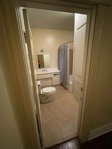 1007 N Gordon St — Photo 10