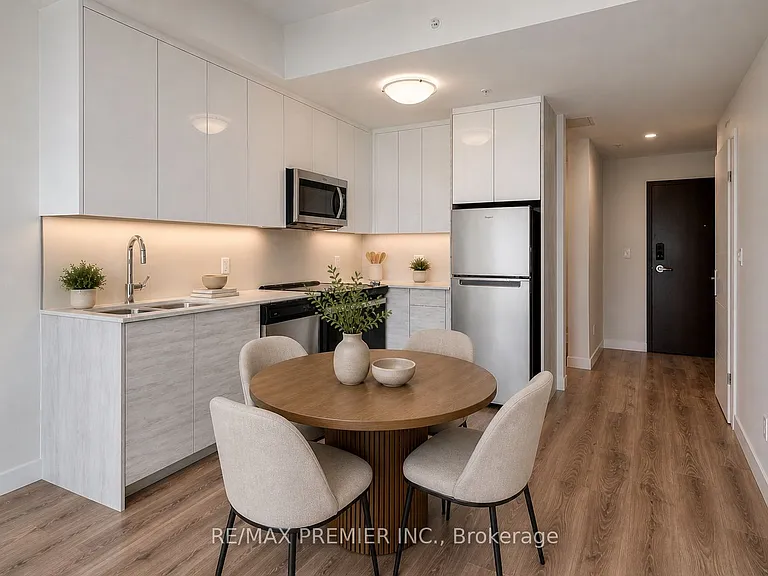 60 Frederick St #402 — Photo 4