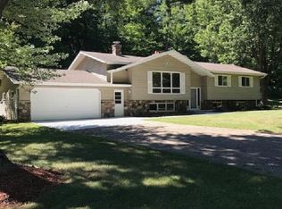 3871 Maple Rd, Rosholt, WI 54473