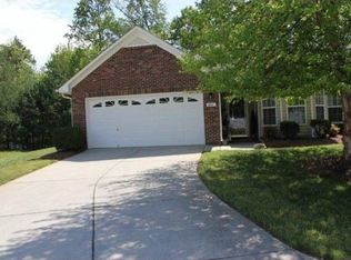 1824 Salem Bluff Dr, Winston Salem, NC 27127